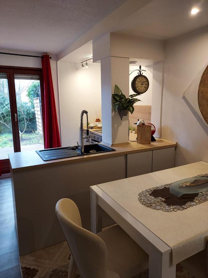 Residence Du Vieux Chateau Jardin & Parking Gratuit Miluza Zewnętrze zdjęcie